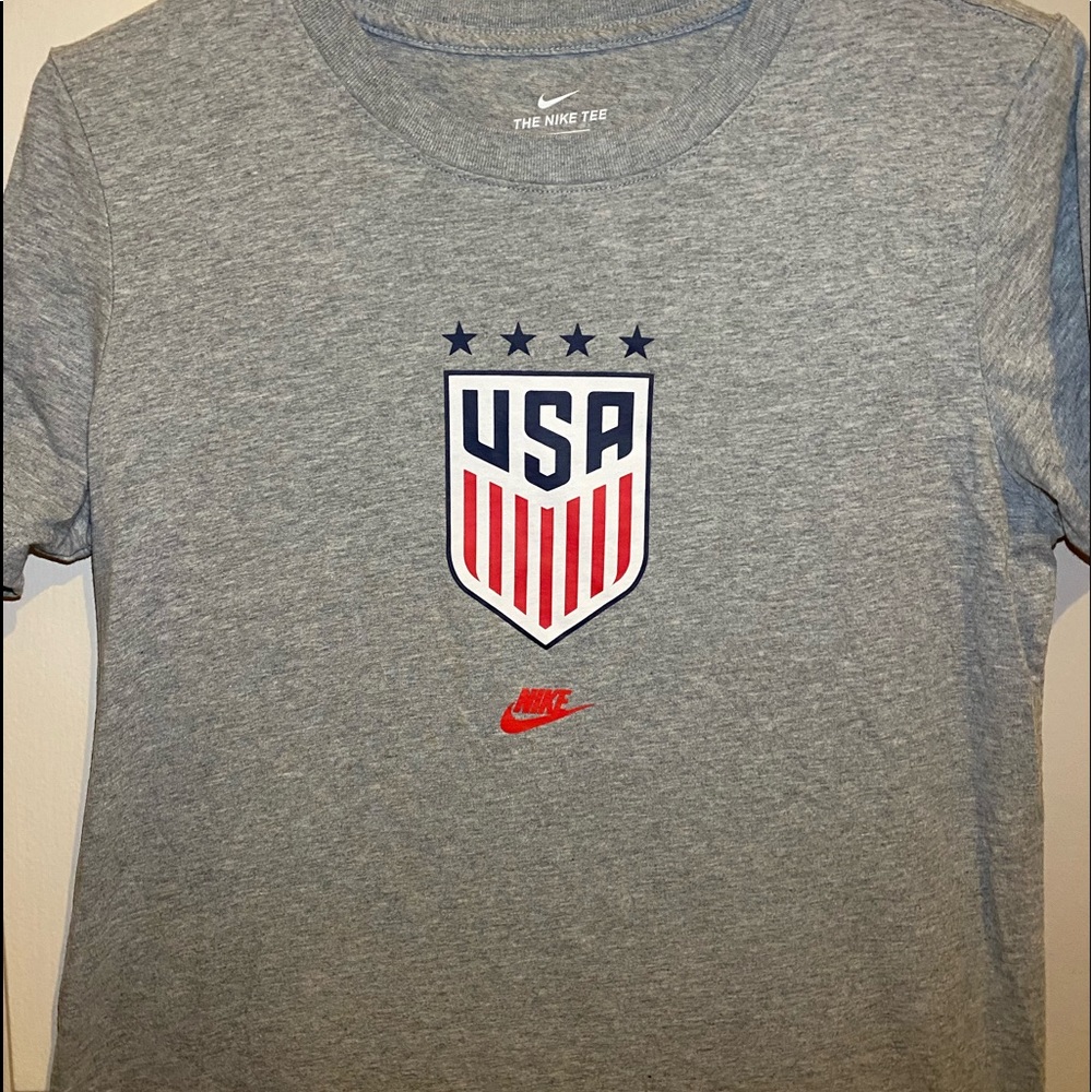 NIKE US Soccer Nike Primary Logo Performance T-Shirt - Gray